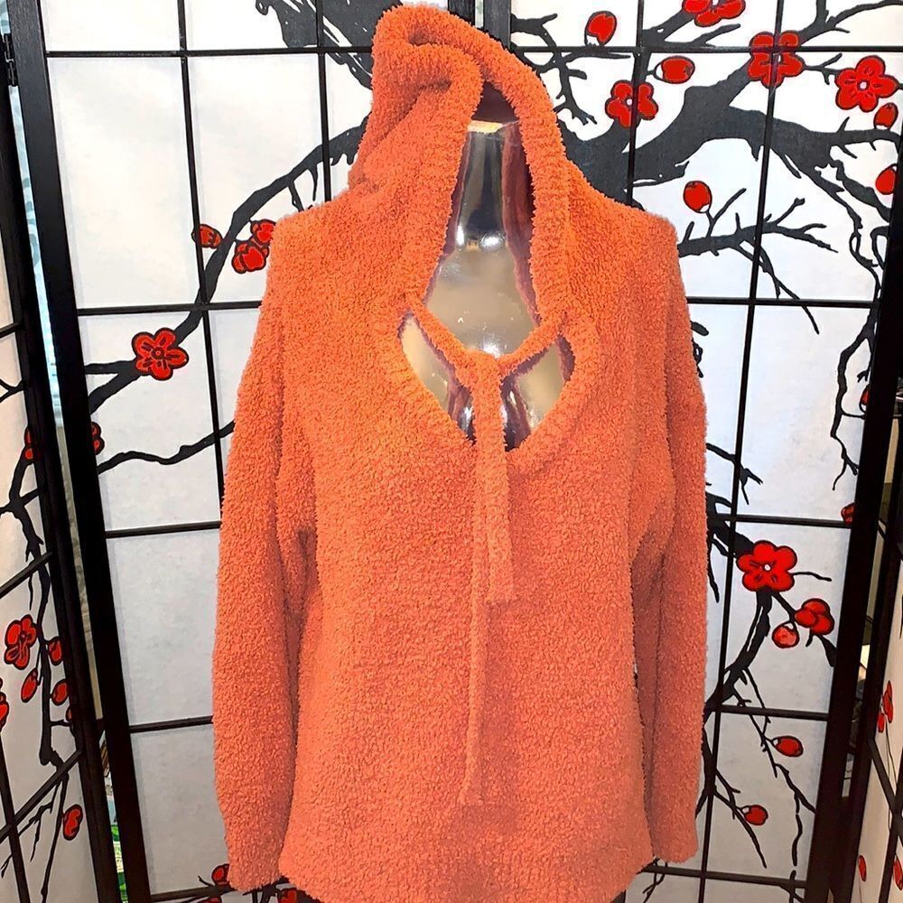 Coco+Jamieson coral fleece pullover hoodie size L